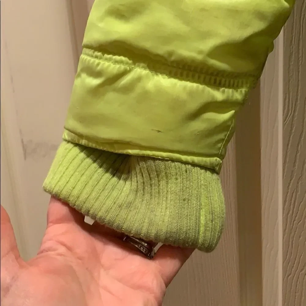 ✨Justice lime green puffer coat w/removable hood